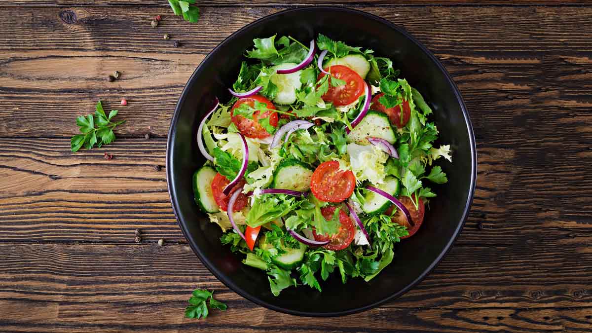 4 Health Benefits Of Eating Salad Greens