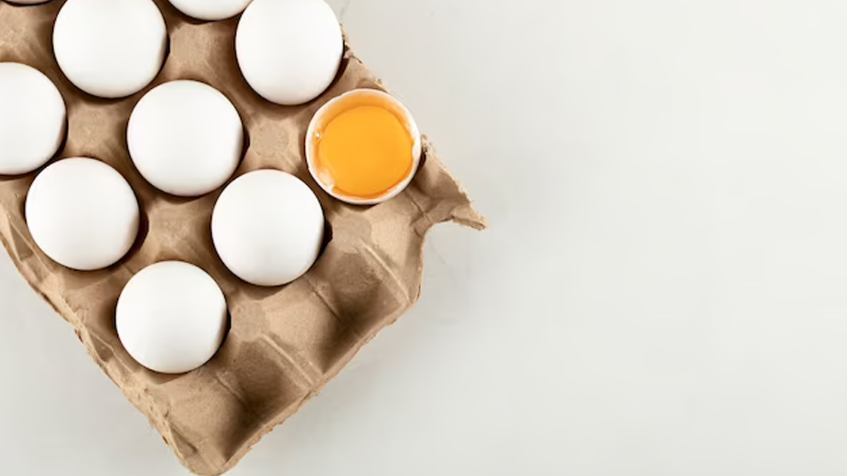 Health Hazards & Correct Way Of Eating Eggs Raw