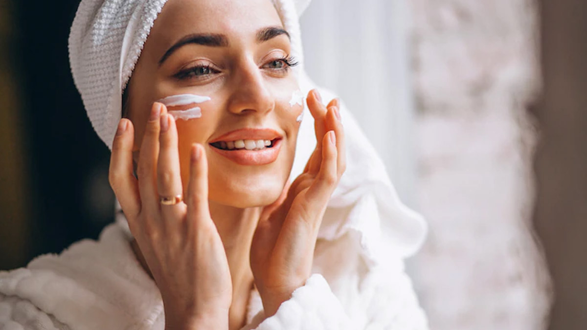 Monsoon Skincare: 5 Home Remedies For A Radiant Glow