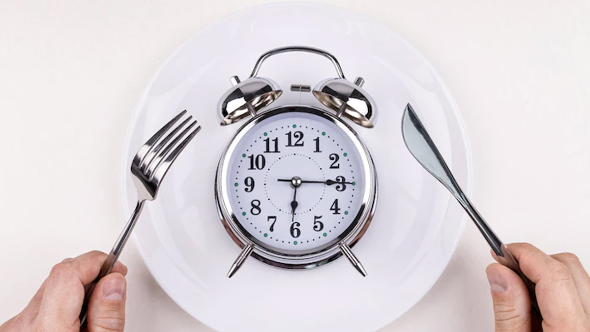 The Best Intermittent Fasting Schedules: TRE and ADF | Shortform Books