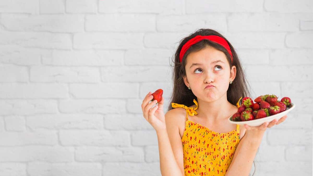 8 Essential Foods for Pre-Teen Girls to Eat Everyday | OnlyMyHealth