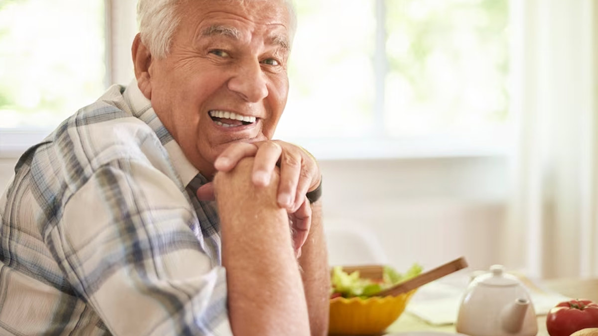 7 Healthy Foods To Manage Cholesterol Levels In Older People