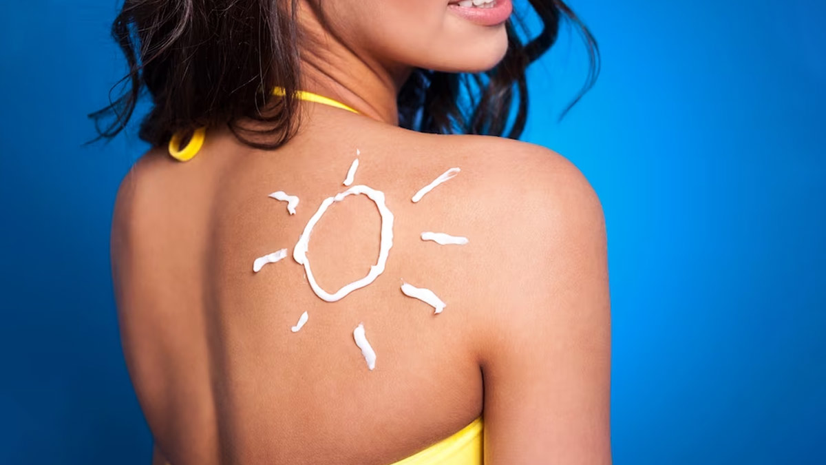 6 Effective Home Remedies To Remove Back Tan