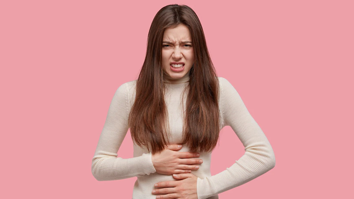 Do You Feel Bloated After Eating Raw Salads? Here Are 7 Reasons Why This Happens