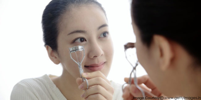 Open Up Those Gorgeous Eyes With an Eye Lash Curler; Learn How to Buy a Suitable One