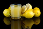 Lemon Juice: A Natural and Effective Method to Lighten your Hair Colour