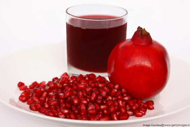 how-to-make-pomegranate-juice-delicious-meets-healthy