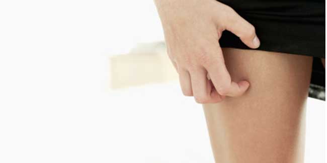 What are the Symptoms of Lichen Sclerosus?