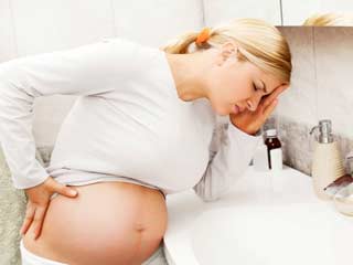 Pregnancy Care Tips: गर्भावस्था के दौरान इन 5 खतरों से रहें सावधान