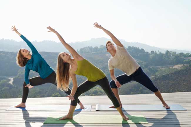 Exercise: नियमित व्यायाम करने से मिलते है 6 फायदे,पढ़ें और जानें