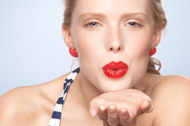 ways-to-make-your-lipstick-stay-longer