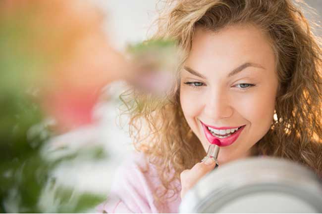 5-reasons-to-wear-lipstick-everyday