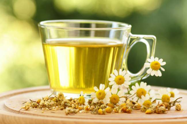 Health Benefits of Drinking Chamomile Tea in Hindi | स्वास्थ्य लाभों
