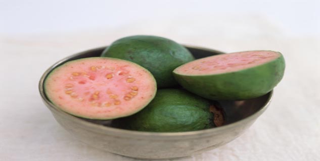 Guava in Hindi
