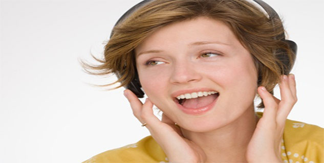 singing in hindi 