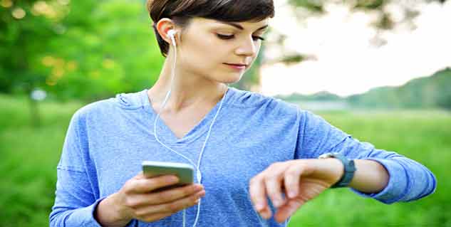 fitness trackers in hindi 