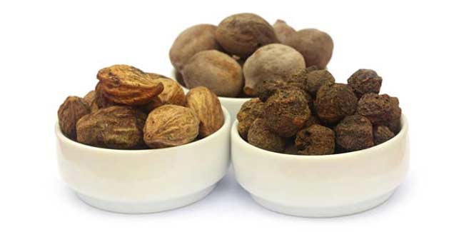 कब्ज के लिये आयुर्वेदिक औषधि है त्रिफला 