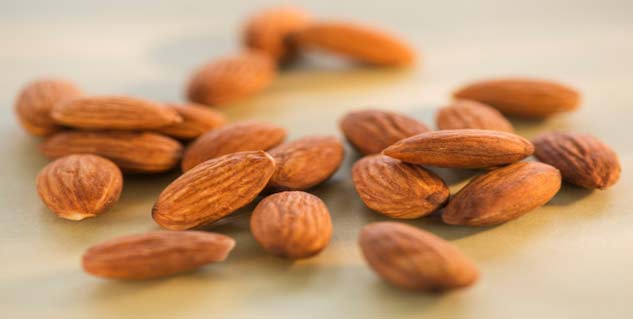 almond in hindi 