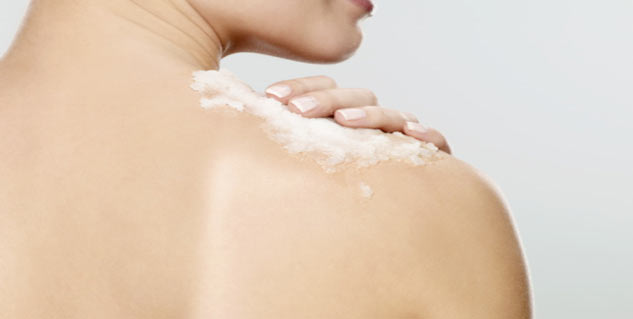 salt scrub in hindi 