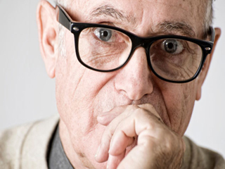 क्या सचमुच दर्द बढ़ा सकते हैं शब्द