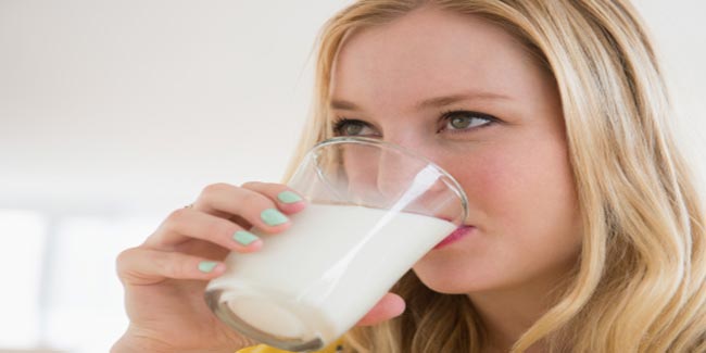 दूध में मौजूद प्रोटीन और विटामिन त्वचा के लिए होते हैं बेहद उपयोगी