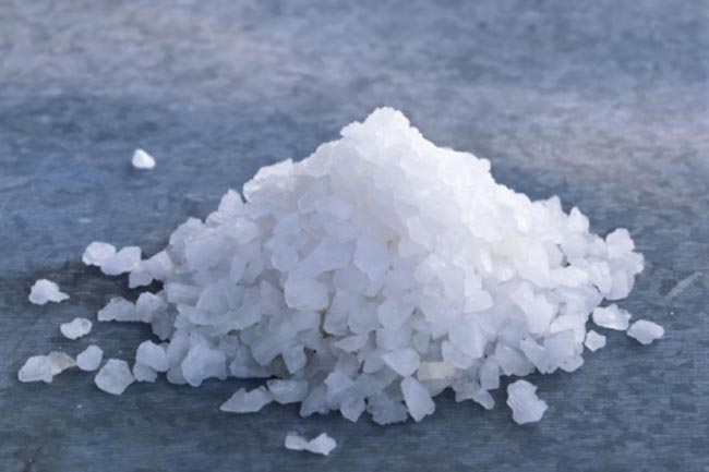 best-ways-to-use-sea-salt-for-dry-skin-in-hindi