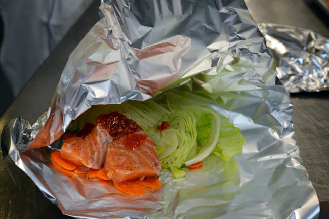 Is It Safe To Use Aluminium Foil For Food Packing In Hindi