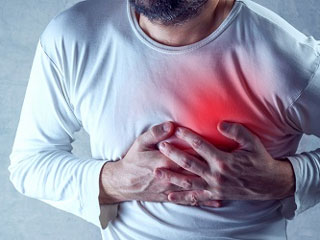 ठंड में बढ़ा दिल की बीमारियों और अस्थमा का खतरा, ऐसे बचें 