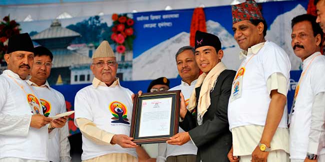 नेपाली थेरेपिस्ट ने किया 50 घंटों तक योग, बनाया रिकॉर्ड