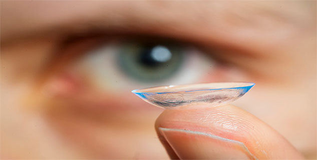 Contact Lenses in hindi
