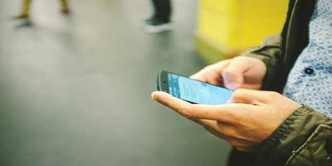 ग्लोबल वार्मिंग बढ़ाता है स्मार्टफोन पर व्हॉट्सऐप व फेसबुक का इस्तेमाल  