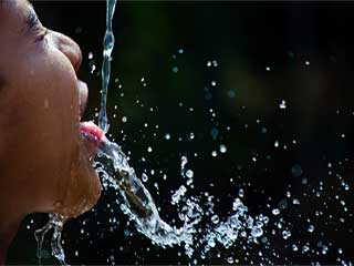पानी की किल्‍लत होने पर इस तरह पूरी करें पानी की जरूरत 