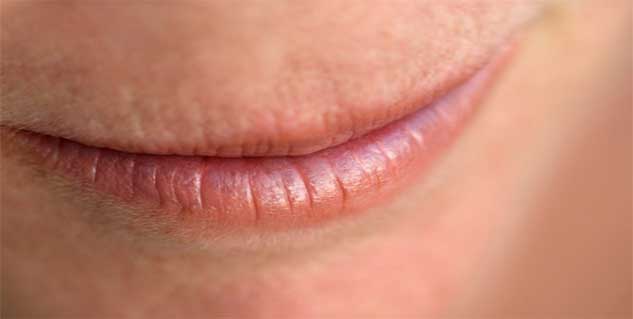 craked lips in hindi 