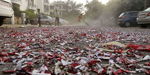 Diwali Pollution in Hindi