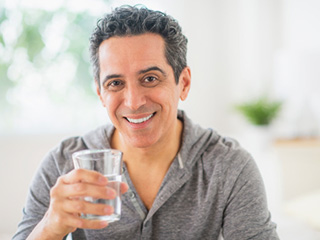 अद्भुत! 11 दिन तक सिर्फ पानी पीकर जिंदा रहा एक इंसान!