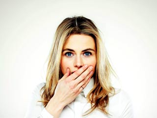 क्यों आती है हिचकी, क्या आपने कभी जानना चाहा है...?