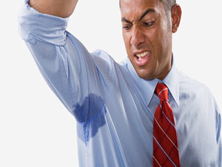 बदबूदार पसीने की समस्या को कम करने के लिए ये हैं 5 तरीके