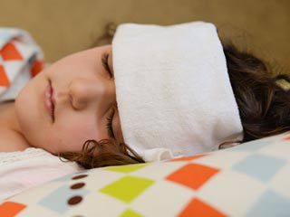 वायरल फीवर को घंटेभर में दूर करती हैं ये आसान टिप्स