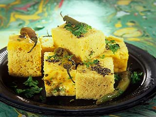 नाश्ते में ढोकला खाएं, 1 हफ्ते में वजन घटाएं