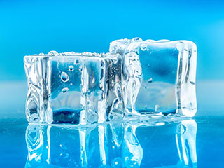 बर्फ से बनी चीजों का सेवन करना चाहिए या नहीं, जानिए?