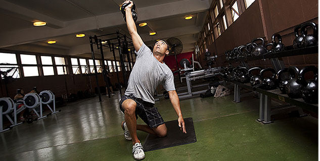 The Pros and Cons of Weight Lifting and Cardio Exercises