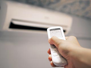 दिनभर AC में रहने से आपको भी हो सकती है ये गंभीर बीमारी 