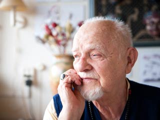 ज़्यादा देर बैठना मतलब बुढ़ापे को न्योता देना...