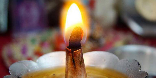नवरात्र में जलाएं अखंड ज्‍योत, होंगे ये चमत्कारिक फायदे