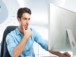 वर्किंग होने के साथ चाहते हैं सफल रिलेशनशिप? तो अपनाएं ये टिप्स