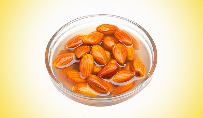 Benefits of eating soaked almonds over raw almonds