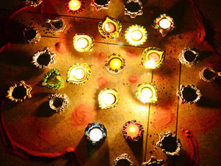 पटाखों के साथ इस तरह मनाएं दिवाली, दूर भागेगी बीमारी