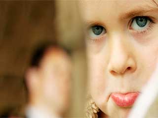 बचपन में खुश रहने बच्चे नहीं होते कभी डिप्रेशन के शिकार
