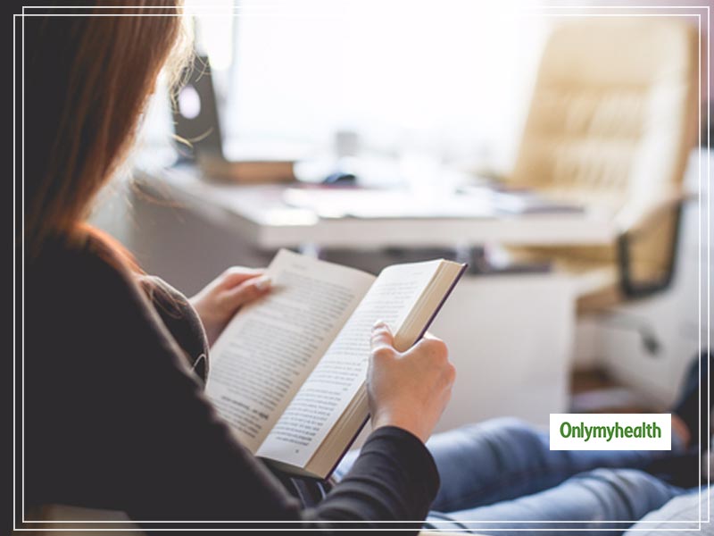 Book Lovers Day: ई-बुक्स के बजाय पेपर बुक्स पढ़ना है सेहत के लिए ज्यादा फायदेमंद, जानें 5 फायदे