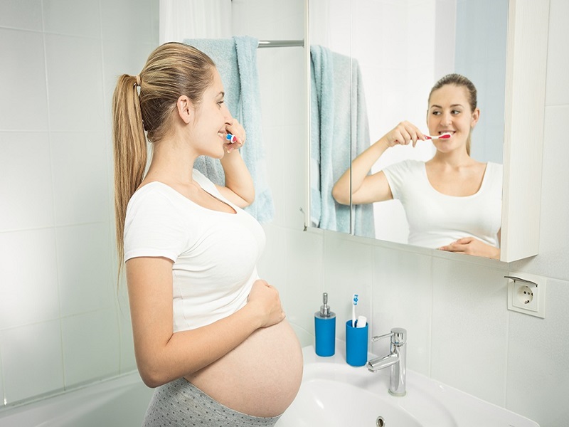 गर्भावस्था के दौरान मुंह के रोग हो सकते हैं खतरनाक, जानें कैसे करें देखभाल